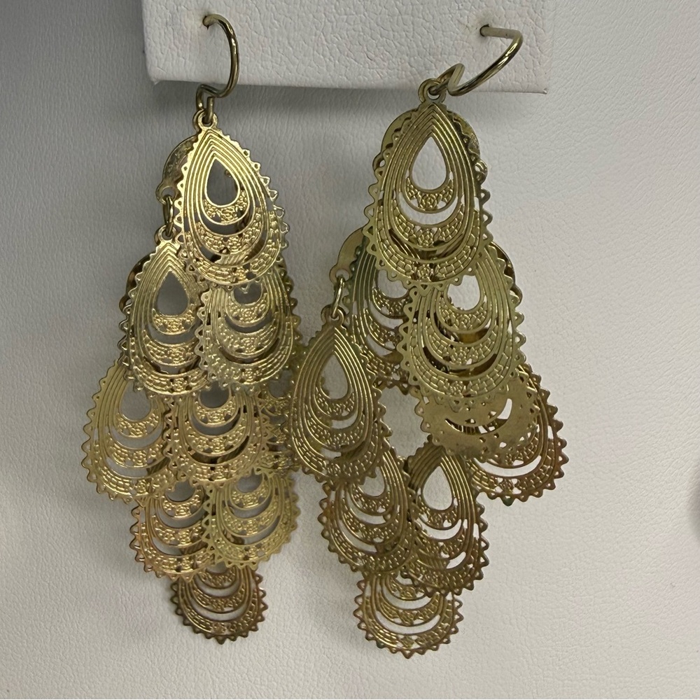 Gold Teardrop Filigree Cascade Earrings - Elegant Women's Jewelry